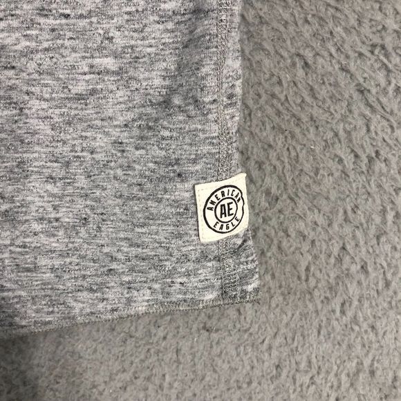 American Eagle Shirt Mens Large Gray Black Classic Fit Preppy Normcore Crew Neck - Picture 2 of 6